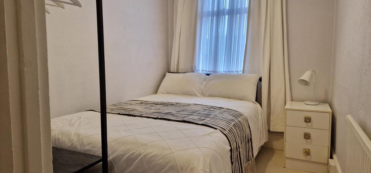 Inviting You To Your Home From Home 10 Minutes From Stratford Westfield Londen Buitenkant foto